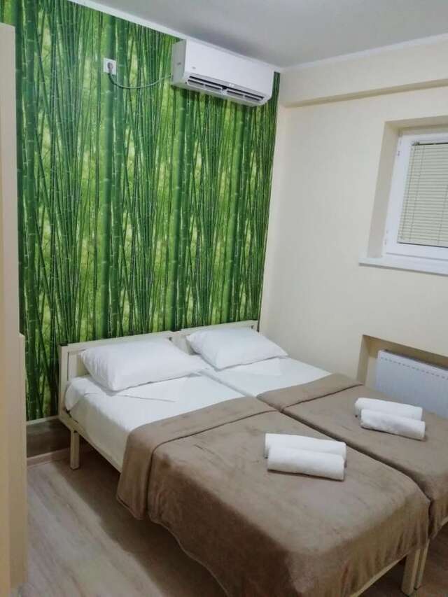 Гостевой дом Yellow House Тбилиси-12