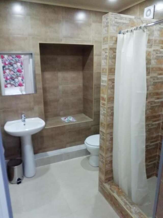 Гостевой дом Yellow House Тбилиси-52